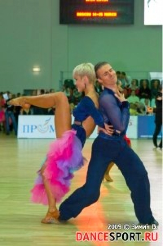 Николай Воронович - Мария Николишина (фото: Зимин В. специально для DanceSport.Ru)