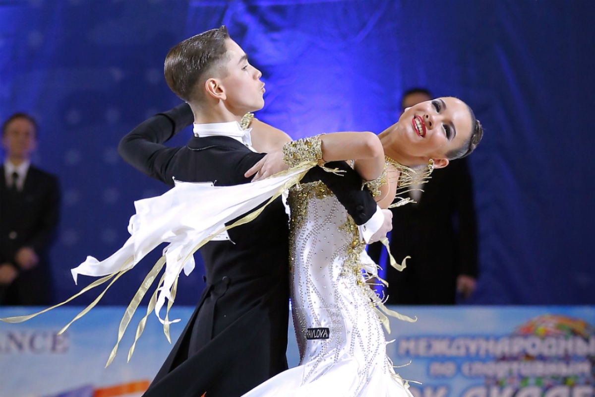 Елена Анашина