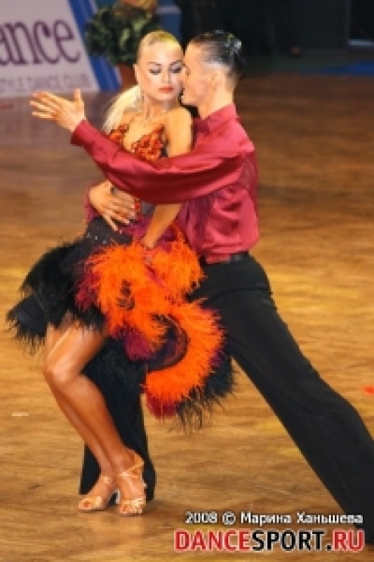 Азанов Антон - Исакович Екатерина (фото: Ханьшева Марина специально для DanceSport.Ru)