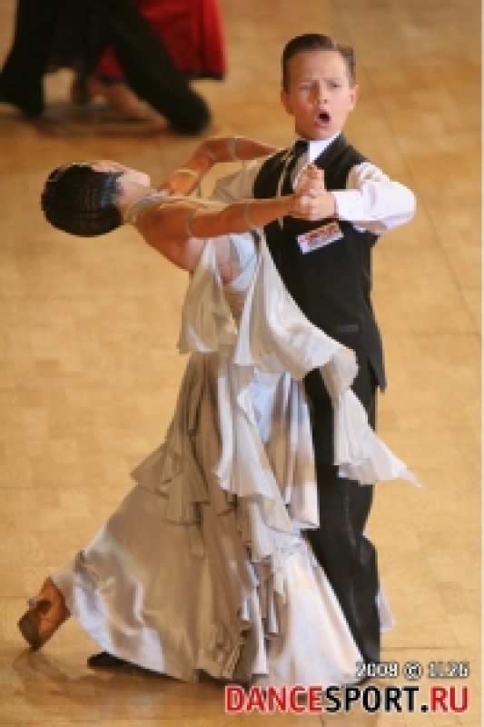 Сарматов Михаил - Виктория Половова (фото: 1L26 специально для DanceSport.Ru)