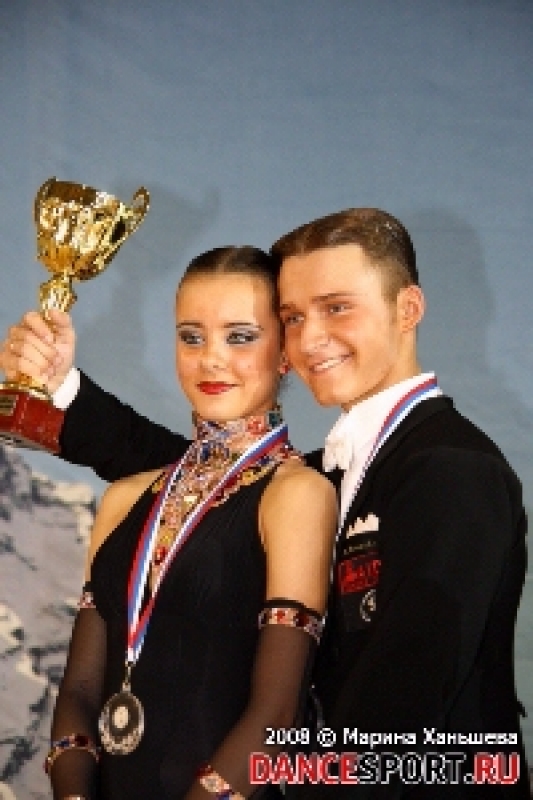 Даниил Уланов - Анастасия Глазунова (фото: Марина Ханьшева специально для DanceSport.ru)