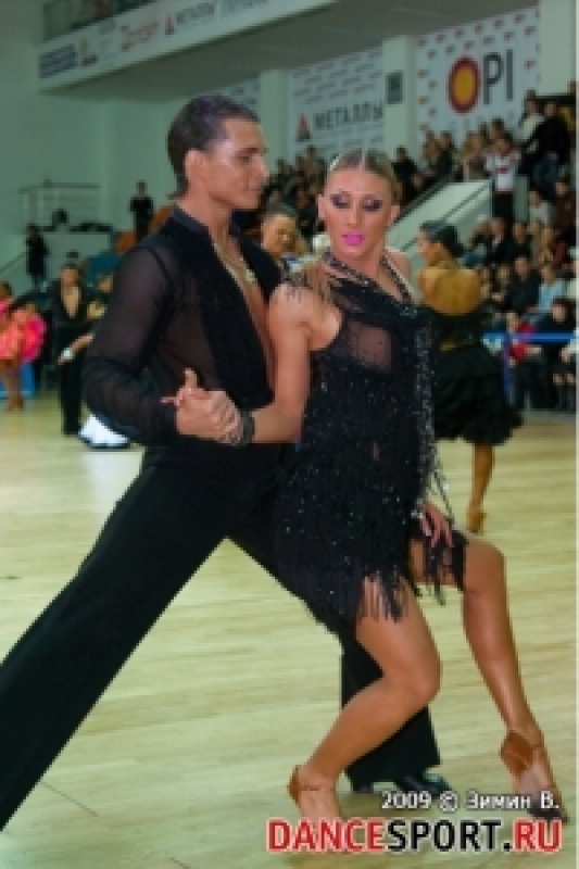 Евгений Смагин - Полина Казаченко (фото: Зимин В. специально для DanceSport.Ru)