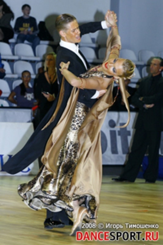 Остряков Михаил - Бевз Марина (фото: Игорь Тимошенко специально для DanceSport.Ru)