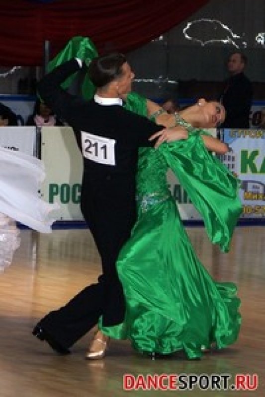 Уланов Даниил - Глазунова Анастасия (Фото: DanceSport.ru)