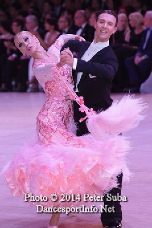 Арунас Бижокас и Катюша Демидова (фото: Peter Suba, dancesportinfo.net)