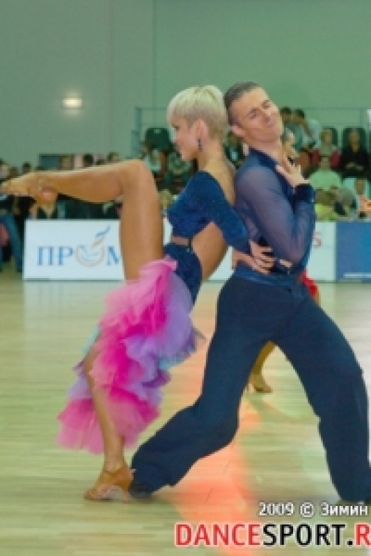 Николай Воронович - Мария Николишина (фото: Зимин В. специально для Danceport.Ru)