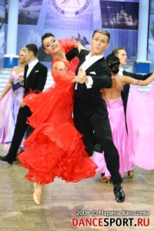 Уланов Даниил - Глазунова Анастасия (фото: Марина Ханьшева специально для DanceSport.Ru)