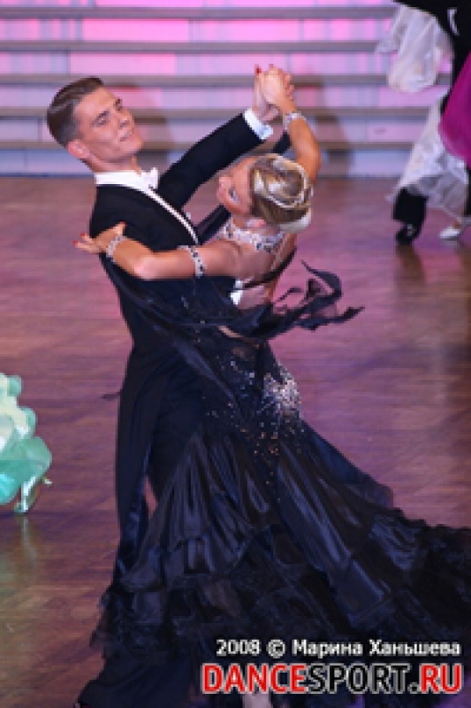 Жарков Дмитрий - Куликова Ольга (фото: Марина Ханьшева, специально для DanceSport.Ru)