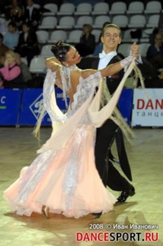 Филиппов Андрей - Агафонова Алина (фото: Иван Иванович, специально для DanceSport.Ru)