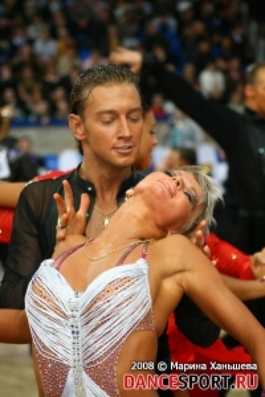 Имреков Евгений - Дивак Елизавета (фото: Ханьшева Марина специально для Dancesport.Ru)