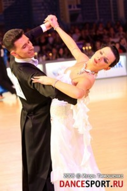Лев Сидельников и Марина Алешина (Фото: Игорь Тимошенко, специально для DanceSport.Ru)