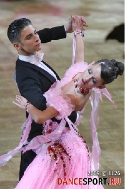 Бронников Артем - Аргун Анна (фото: 1L26 специально для DanceSport.Ru)