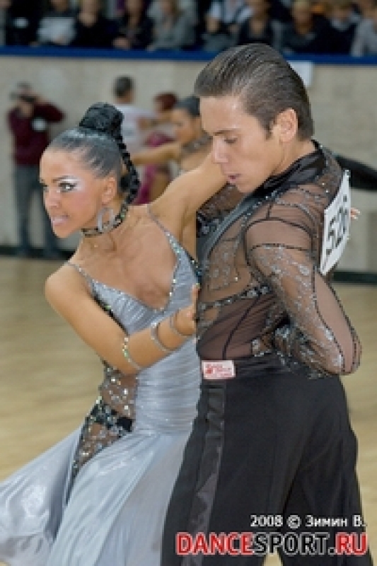 Цатурян Армен - Беспечнова Кристина (Фото: Зимин В. специально для DanceSport.ru)