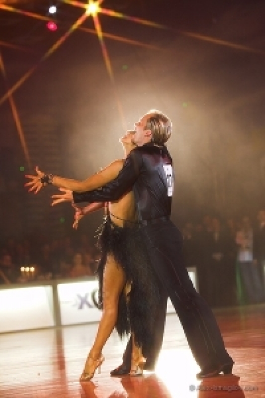 Андрей Бущик - Валерия Бушуева (фото: Alex Ismagilov специально для DanceSport.Ru)
