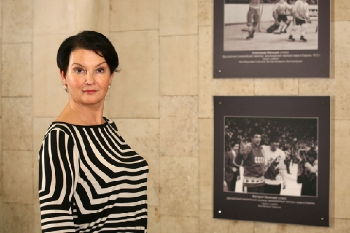 Елена Колобова