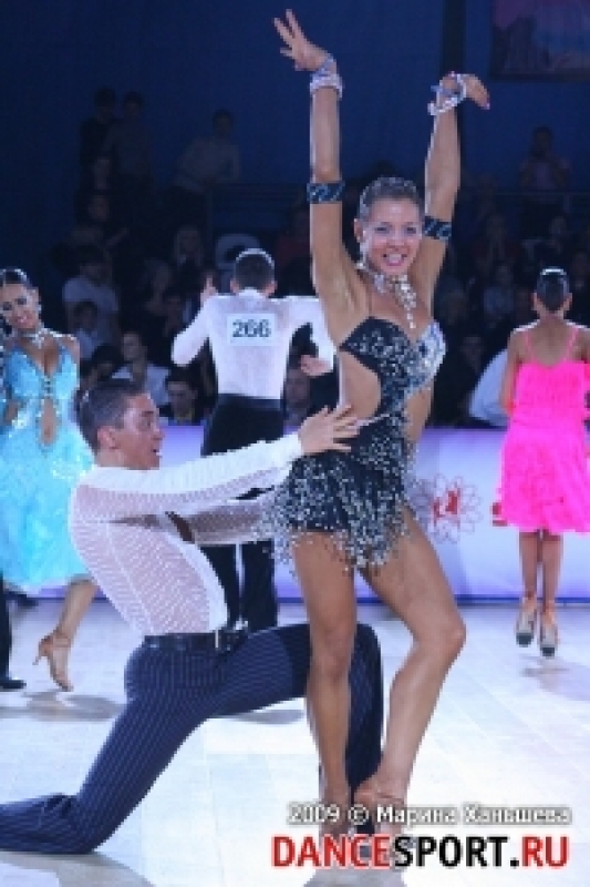 Белобородов Илья - Кащенко Анастасия (фото: Ханьшева Марина специально для DanceSport.Ru)