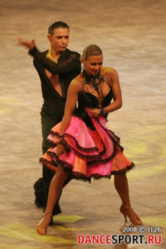 Виталий Пантелеев - Дарья Глухова (фото: 1L26 специально для DanceSport.Ru)