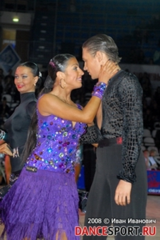 Дмитрий Светличный и Карина Галустян (Фото: Иван Иванович, специально для DanceSport.Ru)