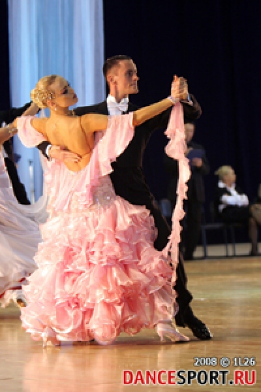Азанов Антон - Исакович Екатерина (фото: 1L26 специално для DanceSport.Ru)