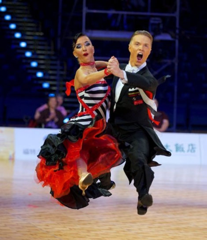 Коновальцев Сергей - Коновальцева Ольга (фото: worldancesport.org)