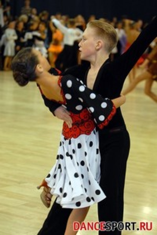 Лиоли Юрий - Котова Бэлла (Фото: Джамбербаев Николай, специально для DanceSport.Ru)
