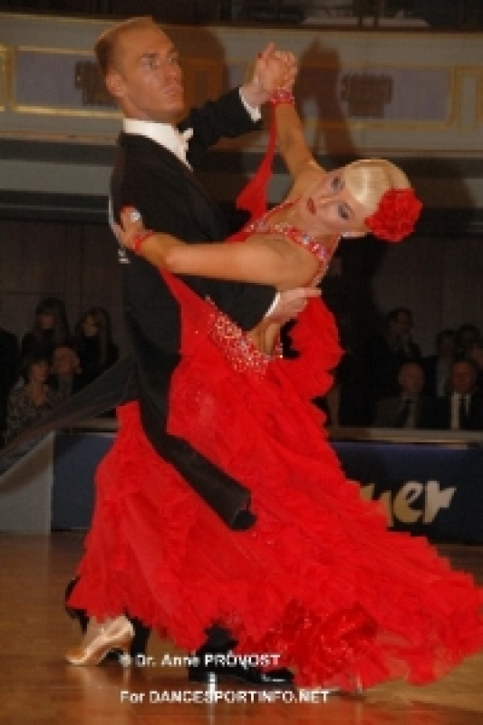 Mika Jauhiainen - Nitta Kortelainen(фото: dancesportinfo.net)