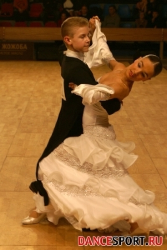 Акуленко Леонид - Быкова Екатерина (фото: DanceSport.Ru)
