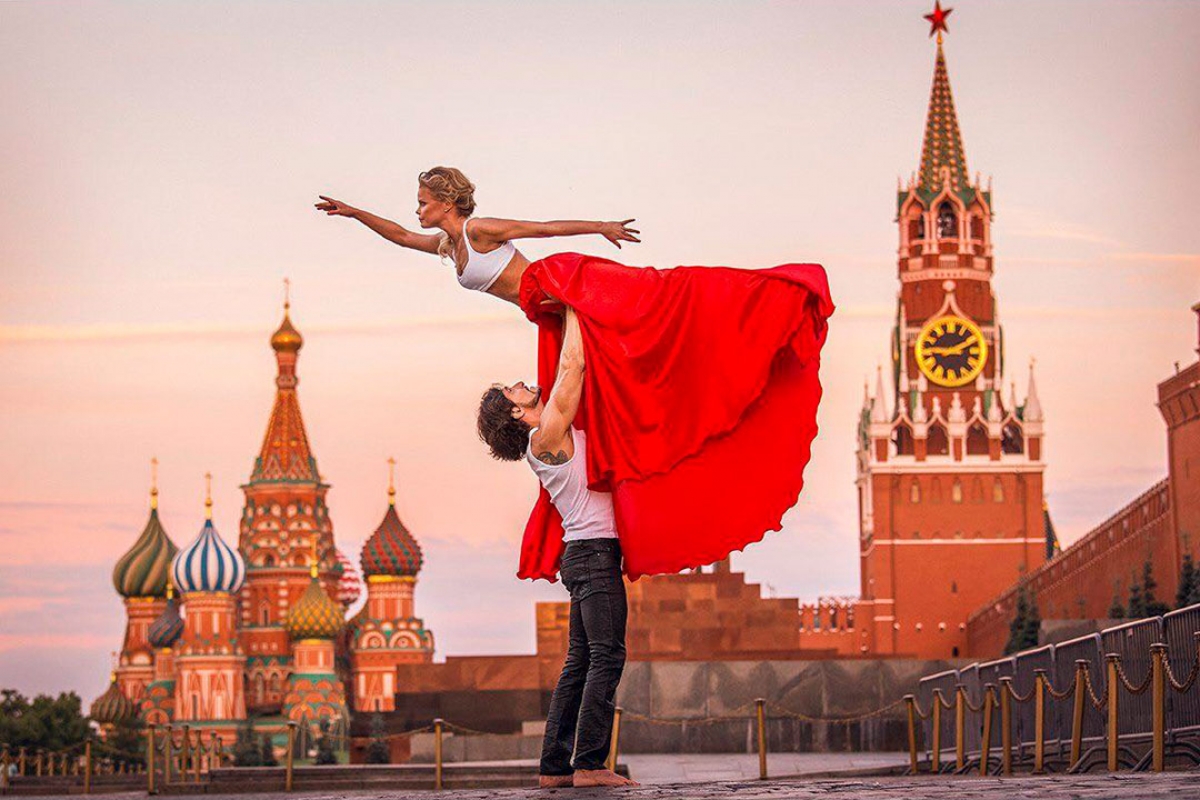 Виктором да Силва и Ханна Картуннен