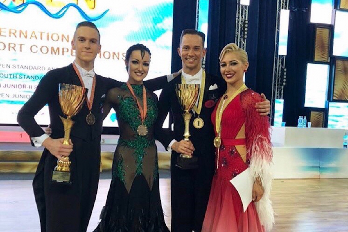 Евгений Сверидонов и Ангелина Баркова, Евгений Мошенин и Дана Спицына