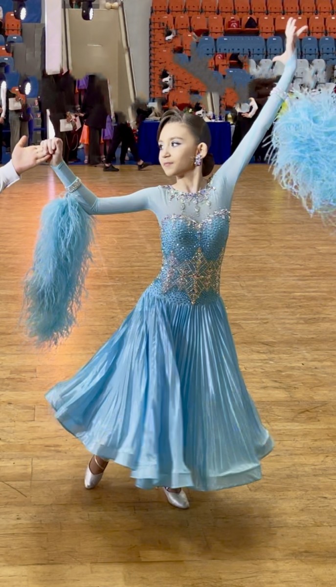 Полина